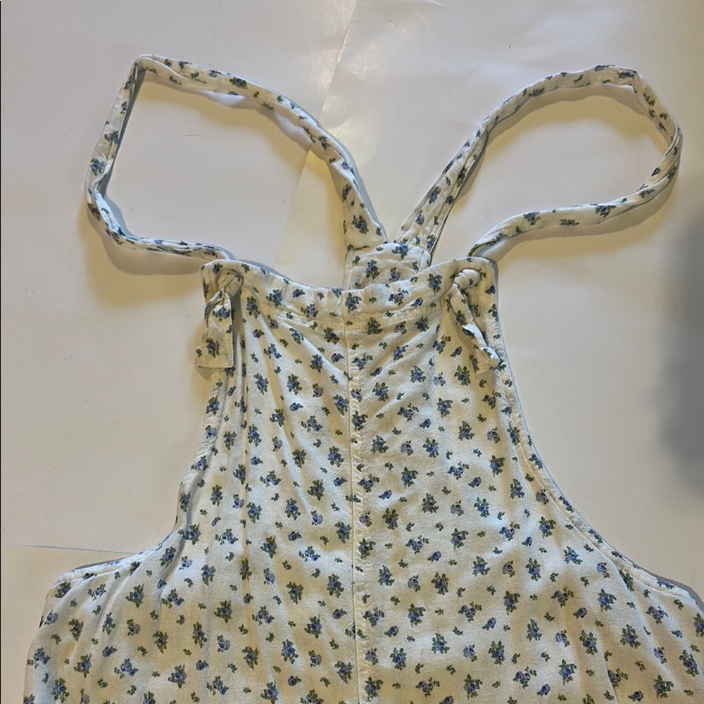 Aeropostale White and Blue Floral Romper - Picture 4 of 6